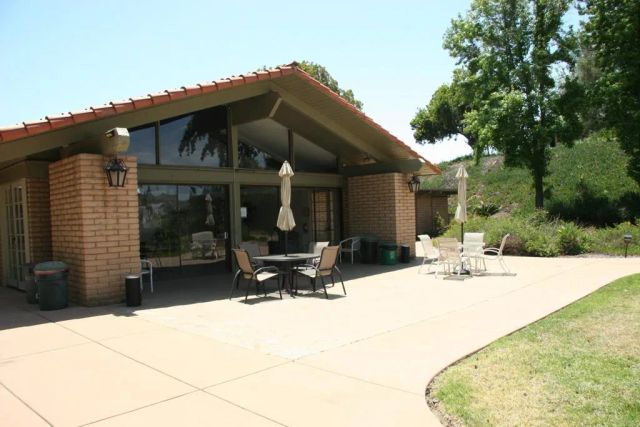 525 W El Norte Parkway SPC 206, Escondido, CA 92026