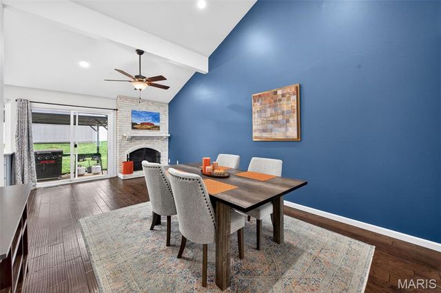 825 Dinard Drive, St Louis, MO 63021