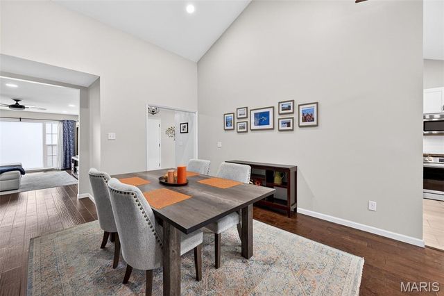 825 Dinard Drive, St Louis, MO 63021