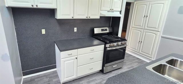 33240 Parkwood Street, Westland, MI 48186