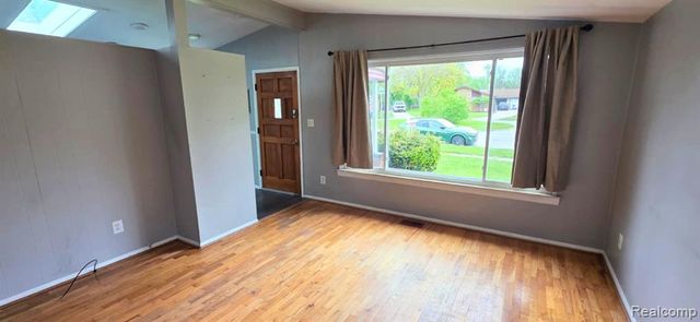 33240 Parkwood Street, Westland, MI 48186