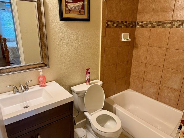 6909 Sabrina DR, Austin, TX 78747