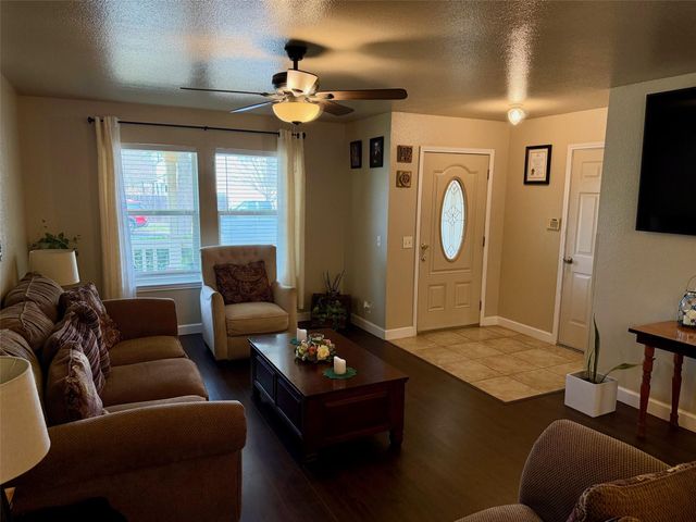 6909 Sabrina DR, Austin, TX 78747