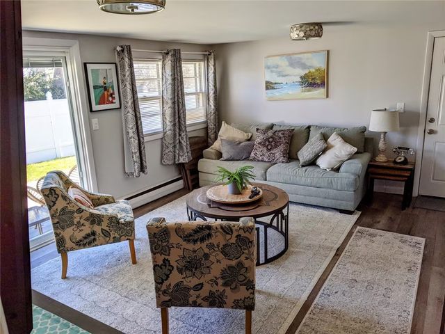 5 Restmere Terrace, Middletown, RI 02842