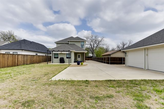 505 Grace Street, Waxahachie, TX 75165