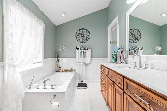 110 Bayshore Dr, Ingleside, TX 78362