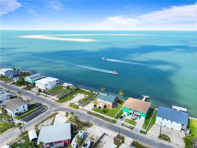 110 Bayshore Dr, Ingleside, TX 78362