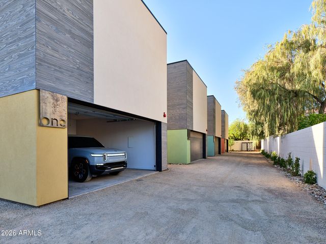 1740 E OCOTILLO Road 1, Phoenix, AZ 85016