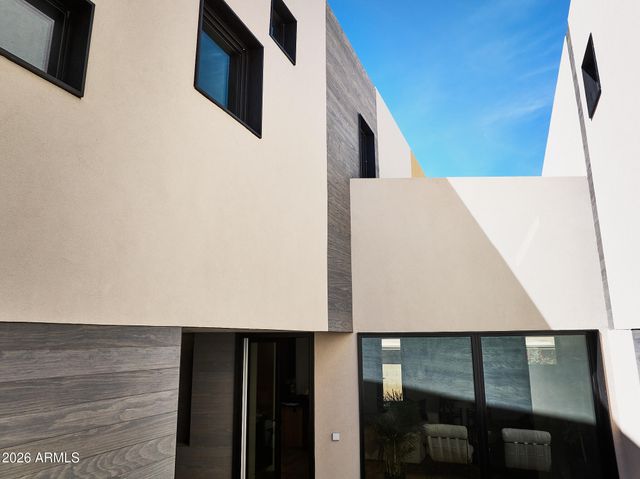 1740 E OCOTILLO Road 1, Phoenix, AZ 85016