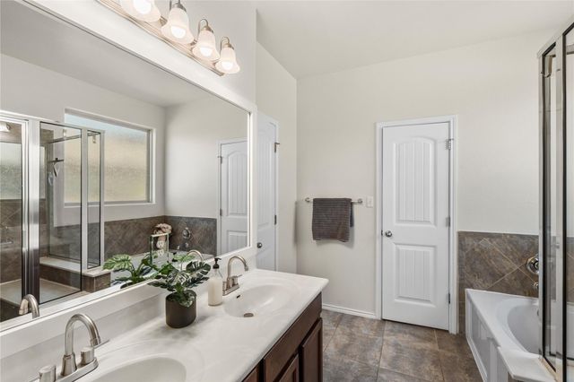 1366 Heep RUN, Buda, TX 78610