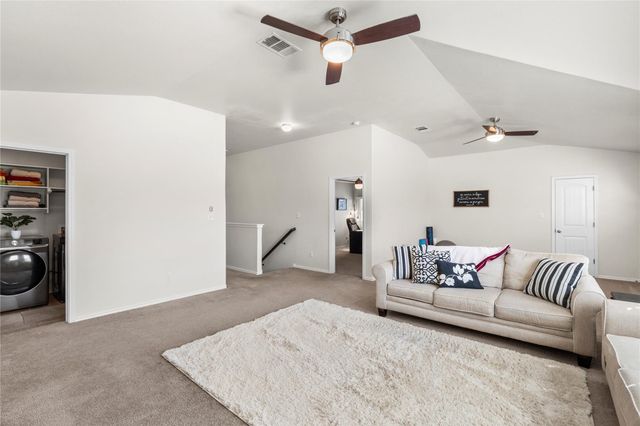 1366 Heep RUN, Buda, TX 78610