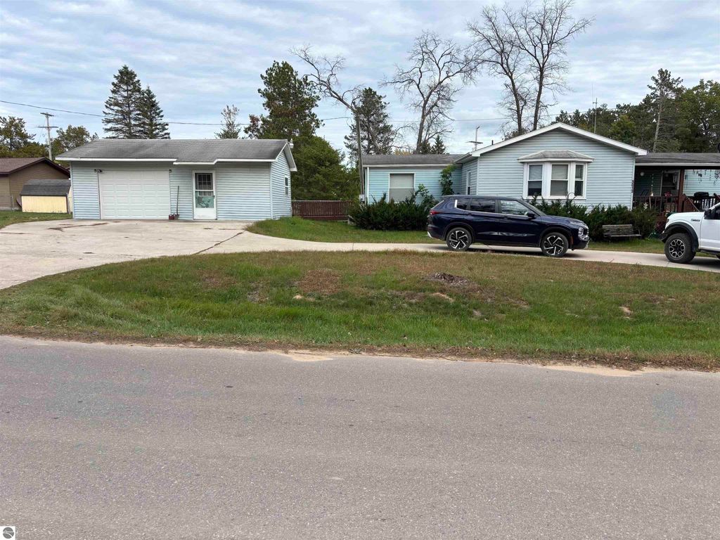5013 Turner Pine Drive, Prescott, MI 48756