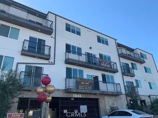 11442 Victory 403, North Hollywood, CA 91606