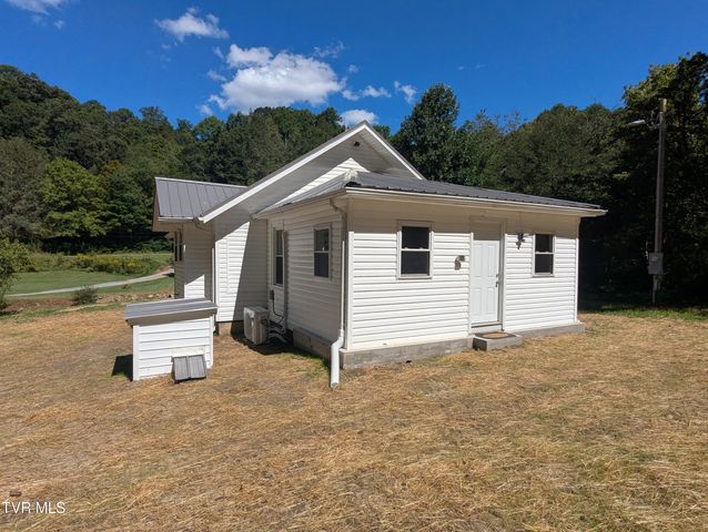 184 Hogum Hollow Road, Roan Mountain, TN 37687