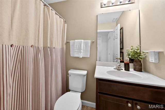 1819 Basston Drive, Maryland Heights, MO 63146