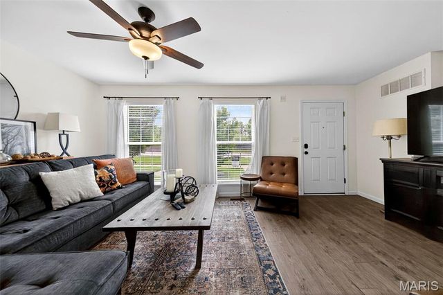 1819 Basston Drive, Maryland Heights, MO 63146