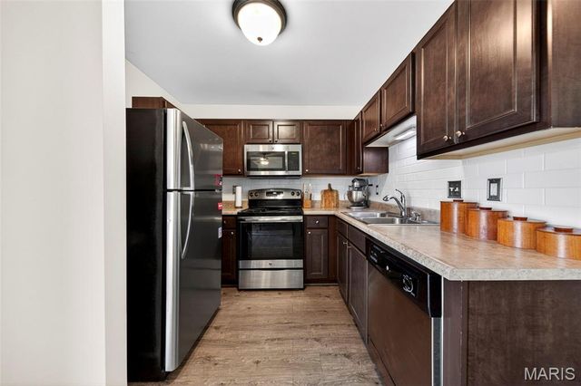 1819 Basston Drive, Maryland Heights, MO 63146