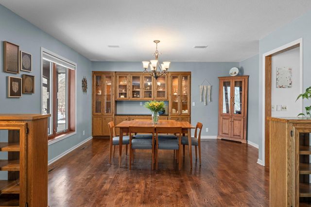 8323 W Franklin Avenue, Saint Louis Park, MN 55426