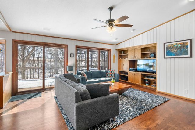 8323 W Franklin Avenue, Saint Louis Park, MN 55426