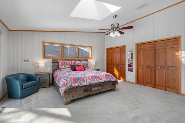 8323 W Franklin Avenue, Saint Louis Park, MN 55426