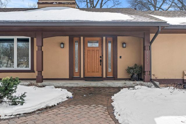 8323 W Franklin Avenue, Saint Louis Park, MN 55426