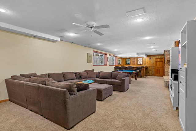 8323 W Franklin Avenue, Saint Louis Park, MN 55426