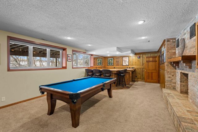 8323 W Franklin Avenue, Saint Louis Park, MN 55426