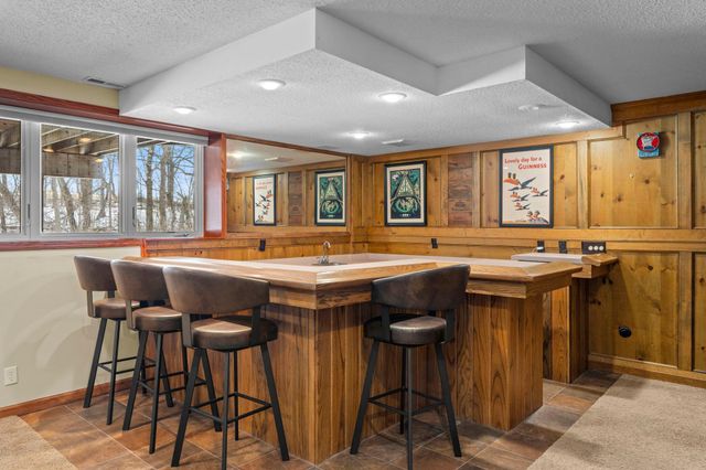 8323 W Franklin Avenue, Saint Louis Park, MN 55426