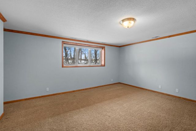 8323 W Franklin Avenue, Saint Louis Park, MN 55426