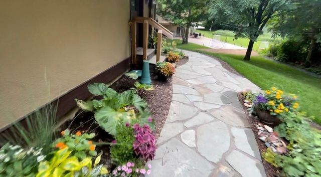 8323 W Franklin Avenue, Saint Louis Park, MN 55426