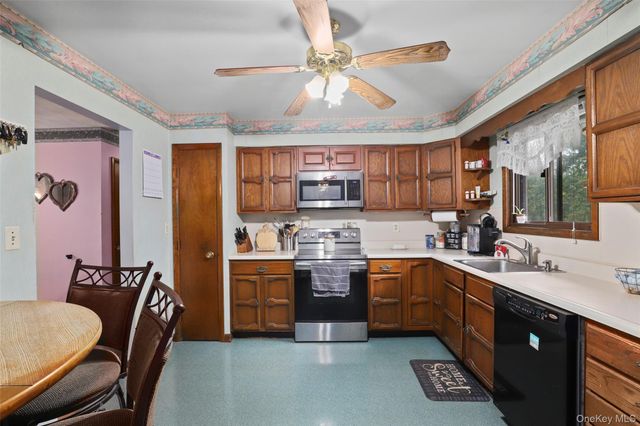 62 Tamarack Hill Drive, Poughkeepsie, NY 12603