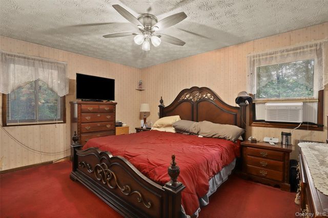 62 Tamarack Hill Drive, Poughkeepsie, NY 12603