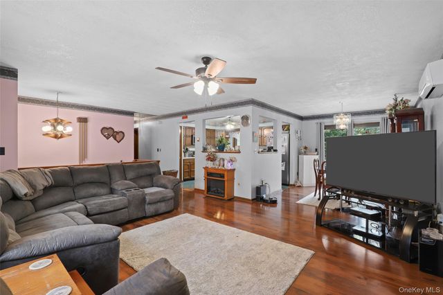 62 Tamarack Hill Drive, Poughkeepsie, NY 12603