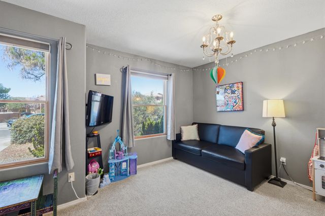 4712 Eyota Drive NW, Albuquerque, NM 87120