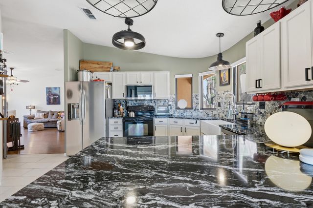 4712 Eyota Drive NW, Albuquerque, NM 87120