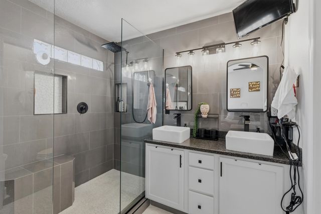 4712 Eyota Drive NW, Albuquerque, NM 87120