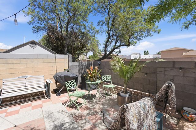 4712 Eyota Drive NW, Albuquerque, NM 87120