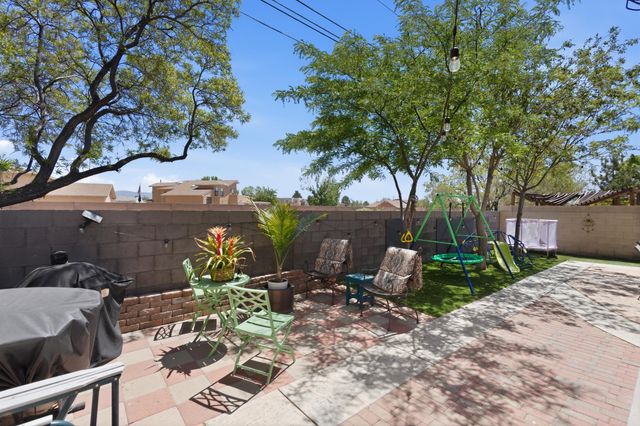 4712 Eyota Drive NW, Albuquerque, NM 87120