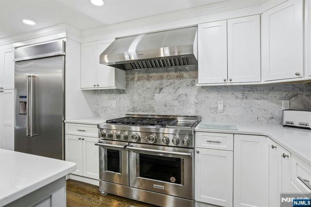 215 White Avenue, Old Tappan, NJ 07675