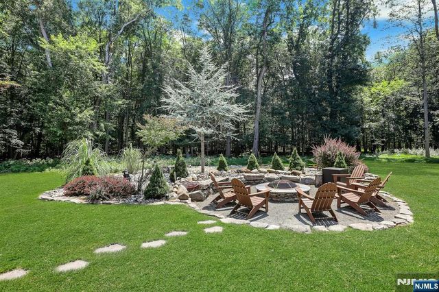 215 White Avenue, Old Tappan, NJ 07675