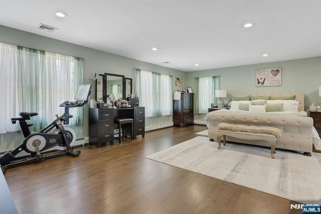 215 White Avenue, Old Tappan, NJ 07675