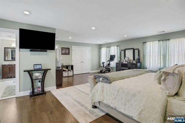 215 White Avenue, Old Tappan, NJ 07675