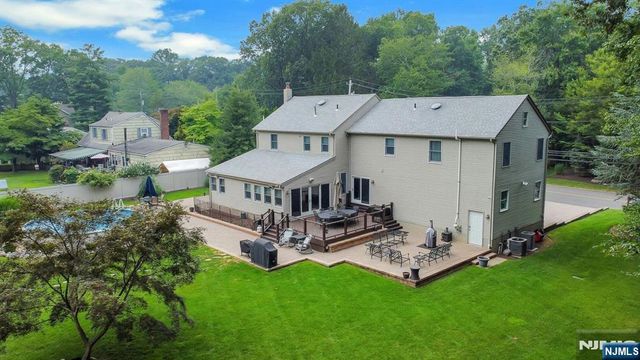 215 White Avenue, Old Tappan, NJ 07675