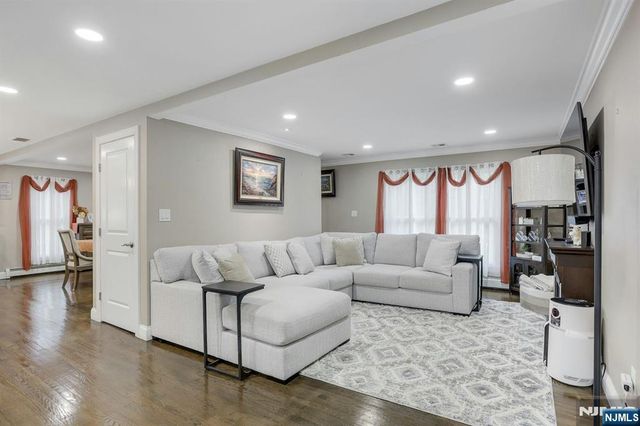 215 White Avenue, Old Tappan, NJ 07675