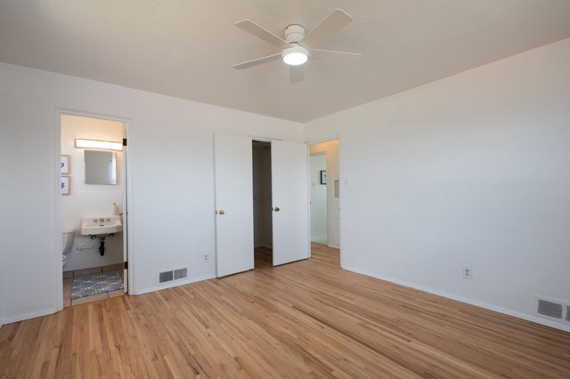 2016 Cagua Drive NE, Albuquerque, NM 87110