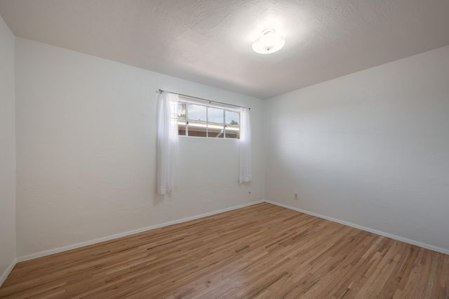 2016 Cagua Drive NE, Albuquerque, NM 87110