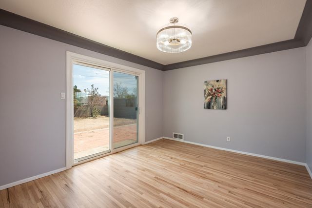 2016 Cagua Drive NE, Albuquerque, NM 87110