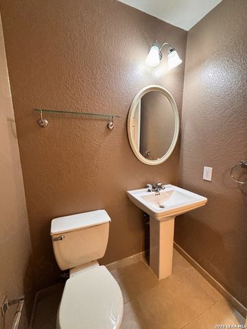 3405 Whisper Hvn, Schertz, TX 78108