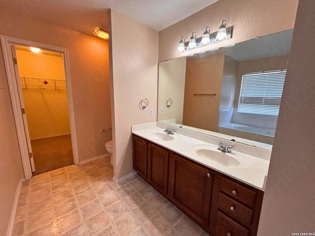 3405 Whisper Hvn, Schertz, TX 78108