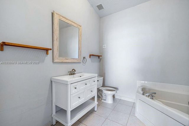 2437 S Coral Trace Cir 2437, Delray Beach, FL 33445